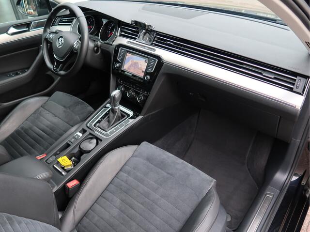 Volkswagen PASSAT Variant 1.4 TSI 150pk DSG Business Edition | Led | Leder-Alcantara | 17'' |