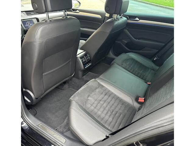 Volkswagen PASSAT Variant 1.4 TSI GTE Highline - 18inch - Trekhaak