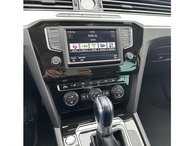 Volkswagen PASSAT Variant 1.4 TSI GTE Highline - 18inch - Trekhaak