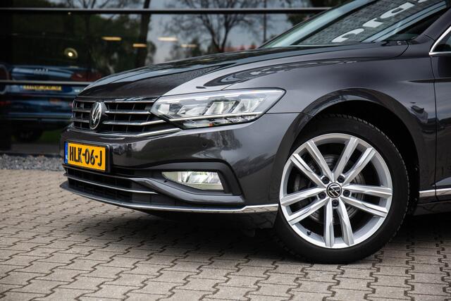 Volkswagen PASSAT Variant 1.5 TSI Elegance , Adap. cruise, HUD, Carplay,