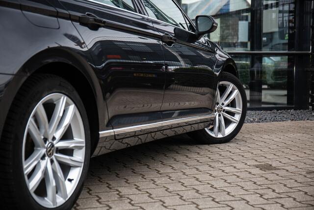 Volkswagen PASSAT Variant 1.5 TSI Elegance , Adap. cruise, HUD, Carplay,