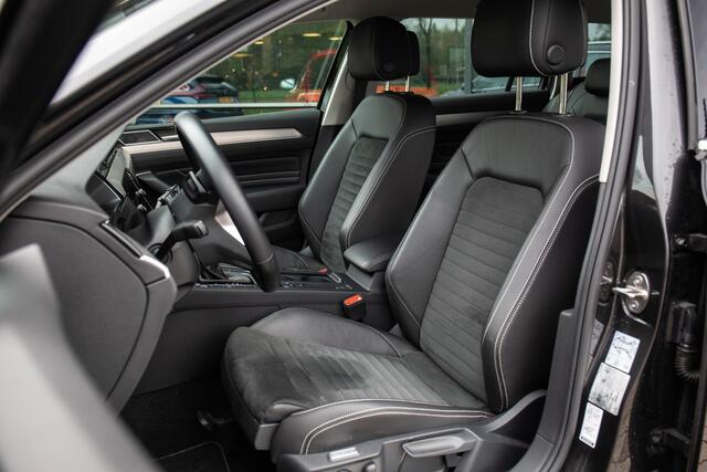 Volkswagen PASSAT Variant 1.5 TSI Elegance , Adap. cruise, HUD, Carplay,