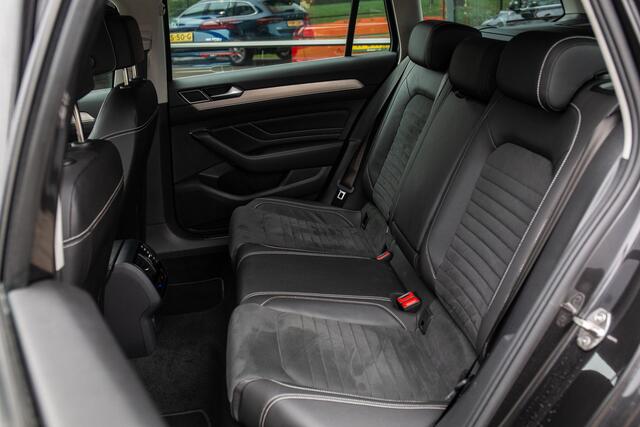 Volkswagen PASSAT Variant 1.5 TSI Elegance , Adap. cruise, HUD, Carplay,