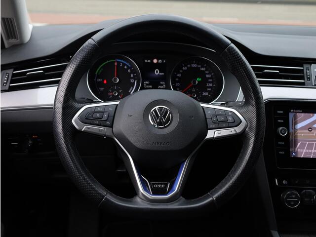 Volkswagen PASSAT Variant GTE 1.4 TSI PHEV 360°Camera | Dynaudio | Camera | Elektrische kofferklep | Stoel&Stuurverwarming | DCC |