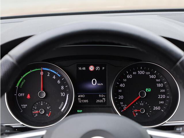 Volkswagen PASSAT Variant GTE 1.4 TSI PHEV 360°Camera | Dynaudio | Camera | Elektrische kofferklep | Stoel&Stuurverwarming | DCC |