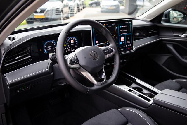 Volkswagen PASSAT Variant 1.5 eTSI Elegance Business Massagestoelen, Adap. cruise, Sfeerverlichting, Schakelflippers, Stuurverwarming