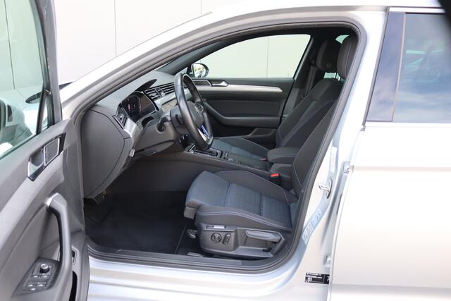 Volkswagen PASSAT Variant 1.4 TSI PHEV GTE Business Elektr.-Trekhaak/Navigatie/Stoelverwarming/Adaptive-Cruise