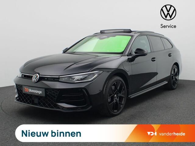 Volkswagen PASSAT Variant 1.5 eHybrid R-Line Business 272PK DSG matrix led, trekhaak, 360gr. camera, head-up, panoramadak, Harman Kardon audio, stuur-stoelverwarming, stoelmassage, virtual pedal, 19" lichtmetaal