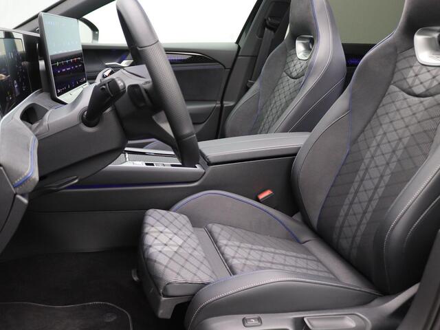 Volkswagen PASSAT Variant 1.5 eHybrid R-Line Business 272PK DSG matrix led, trekhaak, 360gr. camera, head-up, panoramadak, Harman Kardon audio, stuur-stoelverwarming, stoelmassage, virtual pedal, 19" lichtmetaal
