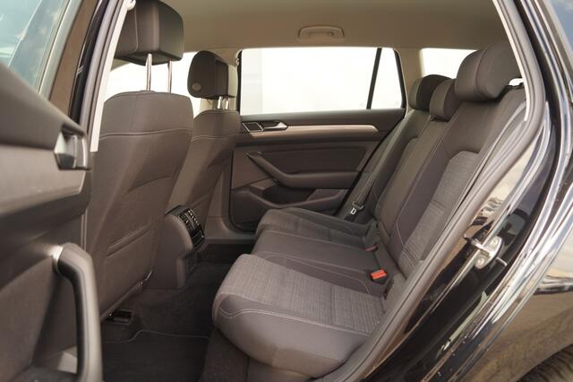 Volkswagen PASSAT Variant 1.5 TSI 150pk DSG Business -NAVI-ECC-LED-