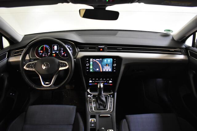Volkswagen PASSAT Variant GTE 218PK DSG HYBRID BUSINESS TREKHAAK/LED/NAVI