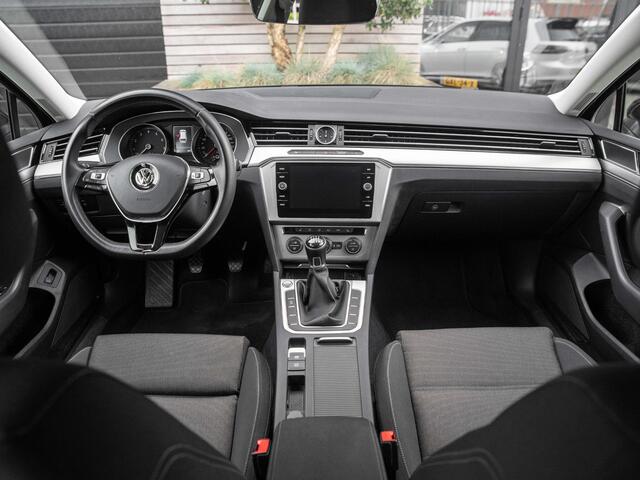 Volkswagen PASSAT Variant 1.4 TSI ACT Highline Business R ACC Stoelv Cam