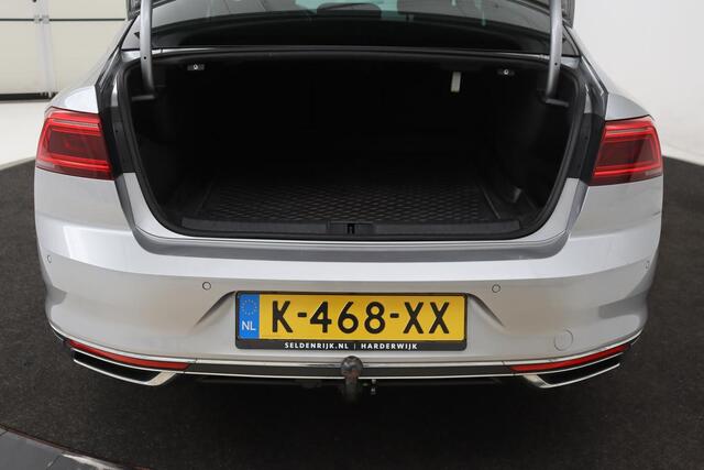 Volkswagen PASSAT 1.4 TSI PHEV GTE Business | Trekhaak | Carplay | Matrix LED | Adaptive cruise | Camera | Navigatie | Side Assist | Parkeerhulp