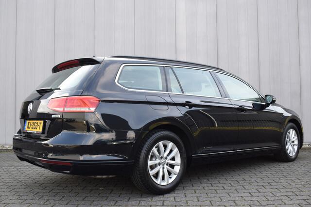 Volkswagen PASSAT Variant 1.4 TSI Automaat Connected Series Plus ECC | Carplay | Sportstoelen | Afn. Trekhaak | Adap. Cruise | Volledig Onderhouden!!