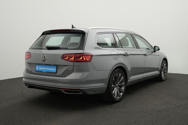 Volkswagen PASSAT Variant 1.4 TSI 218 pk DSG PHEV GTE Business | Trekhaak | Navigatie Discover Pro | IQ Light | Adaptief onderstel | Head-up display | Leder/alcantara | Achteruitrijcamera