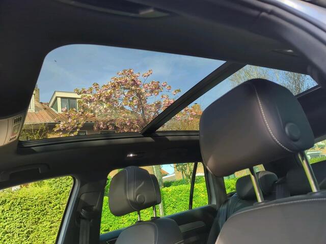 Volkswagen PASSAT Variant 1.5 TSI 150pk DSG Elegance Business R / Panoramadak / Virtual Cockpit / Elek. Achterklep / LED / Camera / 19" LMV