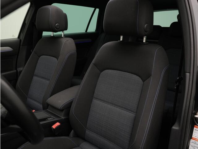 Volkswagen PASSAT Variant 1.4 TSI 218 pk DSG PHEV GTE Business | Panoramadak | Trekhaak | Navigatie Discover Pro | IQ Light | Dynaudio | Adaptief onderstel