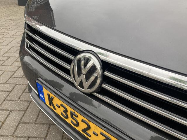 Volkswagen PASSAT Variant 1.4 TSI automaat ACT Highline Business *Trekhaak* *Net binnen*