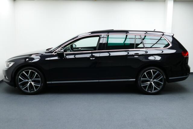 Volkswagen PASSAT Variant 1.4 TSI ACT Connected Series. Panodak, Adaptive Cruise, Navi, 19"LMV, Haak 1600kg