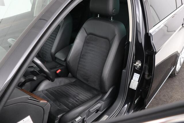 Volkswagen PASSAT 1.4 TSI TSI Highline | Stoelverwarming | Carplay | Trekhaak| Leder/Alcantara | Full LED | Navigatie | Adaptive cruise | Climate control