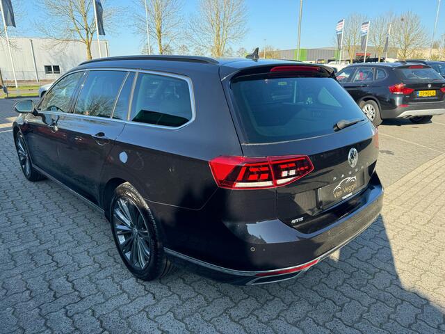 Volkswagen PASSAT Variant 1.4 TSI PHEV GTE Business pano, virtual cockpit, stoelverwarming
