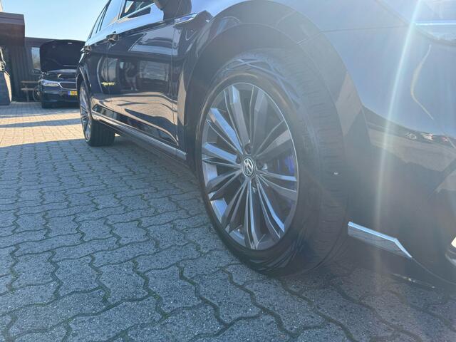 Volkswagen PASSAT Variant 1.4 TSI PHEV GTE Business pano, virtual cockpit, stoelverwarming
