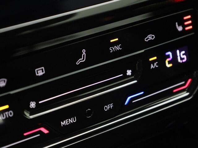Volkswagen PASSAT Variant 1.5TSI/150PK Elegance DSG · Leder/Alcantara · Navigatie · Parkeersensoren