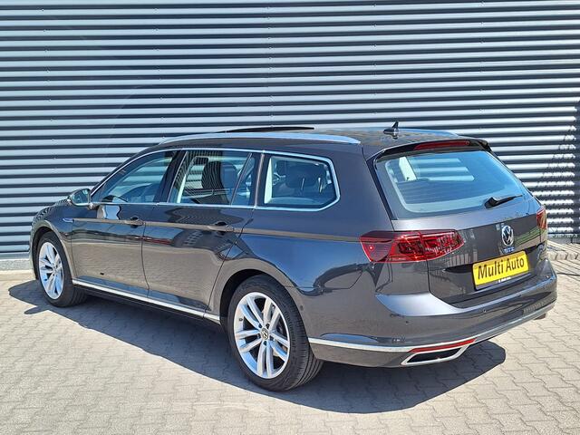 Volkswagen PASSAT Variant 1.4 TSI GTE Plug in Hybrid PHEV | Panodak | Adaptive Cruise | Alcantara Sportstoelen | Carplay | IQ Led | 360 Camera |