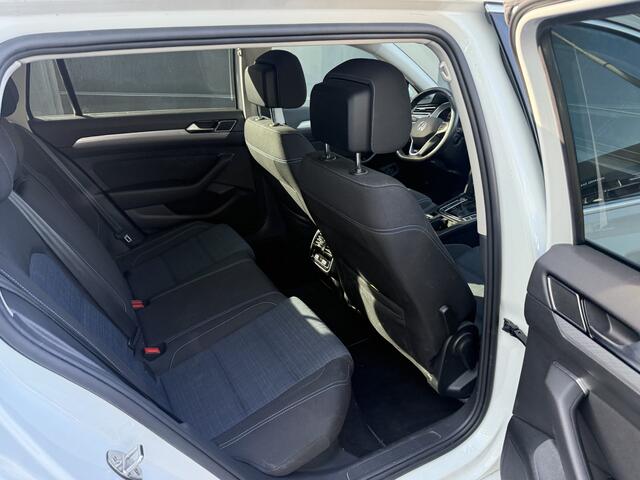 Volkswagen PASSAT Variant 1.4 TSI PHEV GTE Business 245pk trekhaak 1600kg Bj 2021 Dealer onderhouden !!