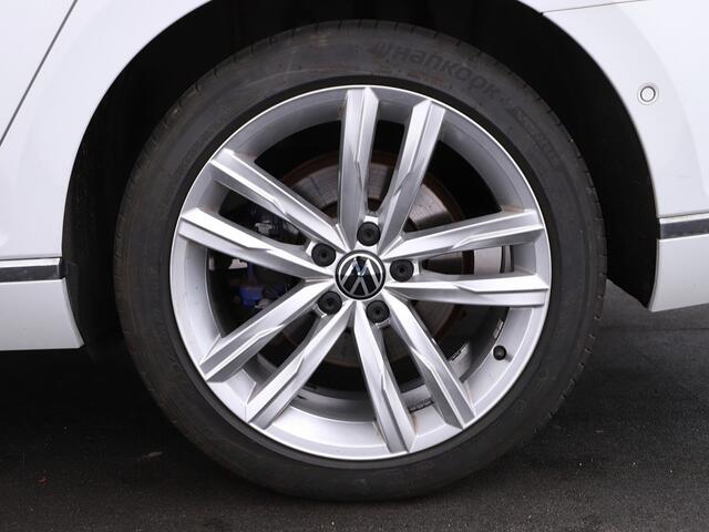 Volkswagen PASSAT Variant 1.4 TSI PHEV GTE Business 245pk trekhaak 1600kg Bj 2021 Dealer onderhouden !!