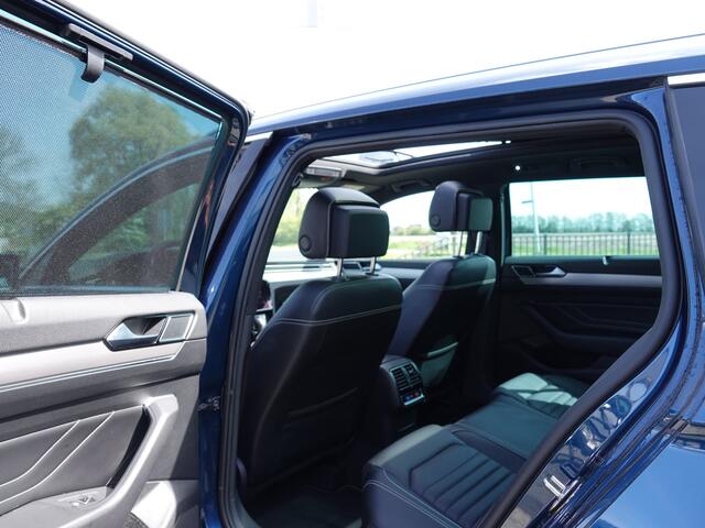 Volkswagen PASSAT Variant 1.5 TSI 150PK AUT Elegance R-LINE VOL LEER | PANO | TREKH. | LED | ACC | VIRTUAL