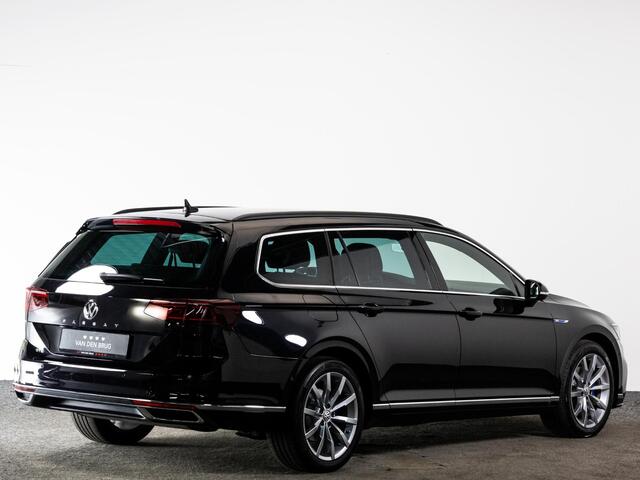 Volkswagen PASSAT Variant GTE 1.4 TSI 218 pk Automaat | IQ-LED matrix | Lederen bekleding | Dynaudio | DCC | 360 camera |