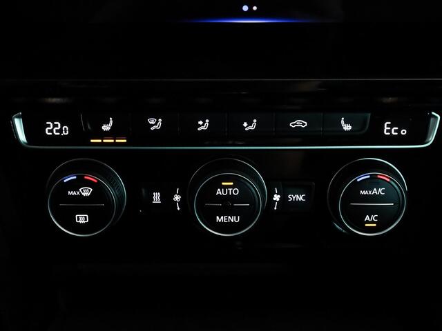 Volkswagen PASSAT Variant GTE 1.4 TSI 218 pk Automaat | IQ-LED matrix | Lederen bekleding | Dynaudio | DCC | 360 camera |
