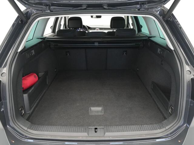 Volkswagen PASSAT Variant 1.4 TSI PHEV GTE Business Navi Pro Virtual Cockpit Camera Massage