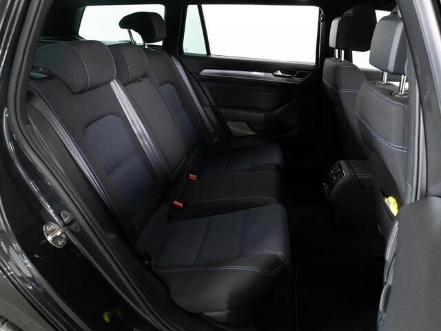 Volkswagen PASSAT GTE 1.4 TSI PHEV 218 PK DSG Business | LED | Panoramadak | Trekhaak | Achteruitrijcamera | Travel Assist |