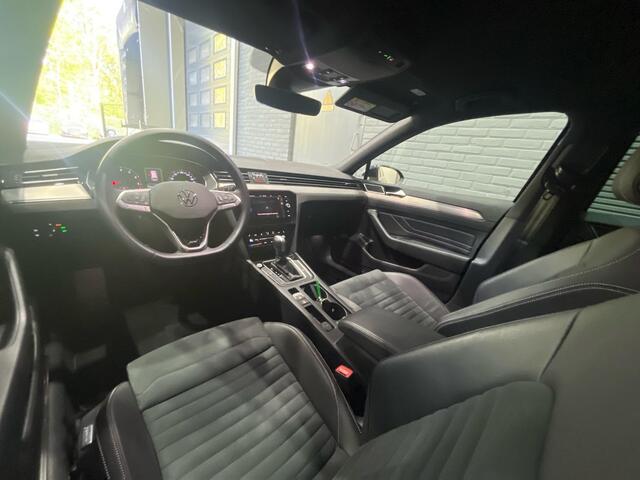 Volkswagen PASSAT Variant 1.5 TSI R-Line Business | Trekhaak | Camera | ACC | Stoelverwarming | Getint Glas