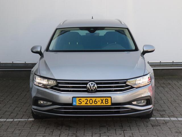 Volkswagen PASSAT Variant 1.5 TSI Business | Adaptieve Cruise control | App-Connect | Camera | Keyless |