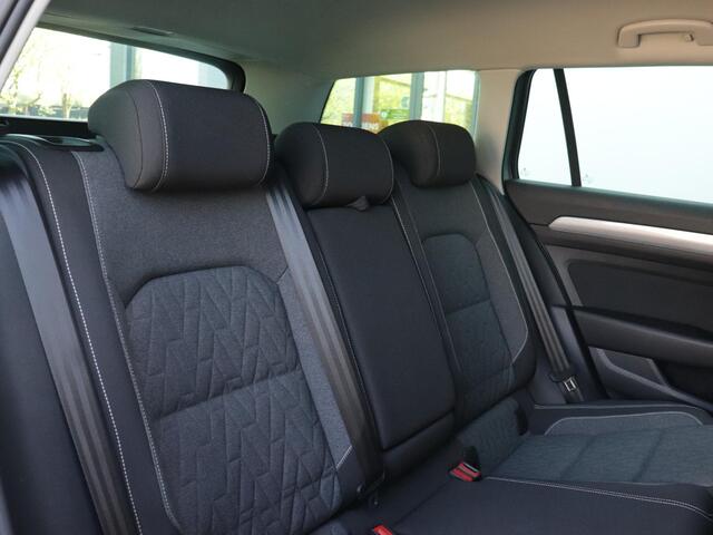 Volkswagen PASSAT Variant 1.5 TSI Business | Adaptieve Cruise control | App-Connect | Camera | Keyless |