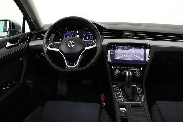 Volkswagen PASSAT Variant 1.4 TSI PHEV GTE Business+ Pano-dak Dodehoek Head-up Display