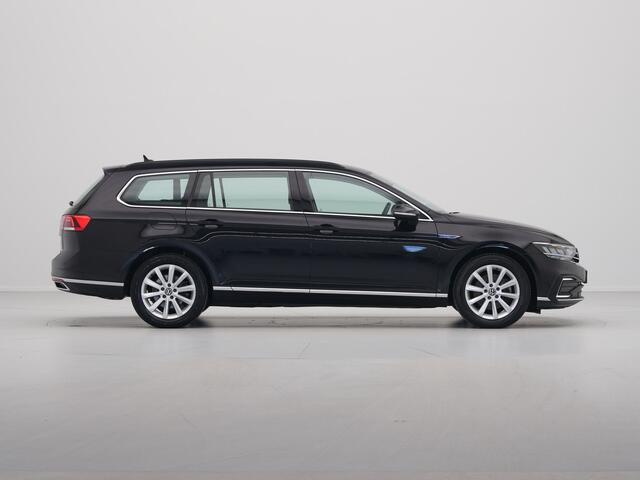 Volkswagen PASSAT Variant 1.4 TSI 218pk PHEV GTE Trekhaak Camera Navigatie Stoelverwarming