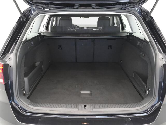 Volkswagen PASSAT Variant 1.4 TSI 218pk PHEV GTE Trekhaak Camera Navigatie Stoelverwarming