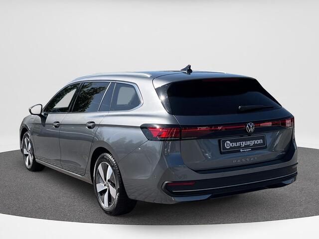 Volkswagen PASSAT Variant 1.5 eHybrid Business | Trekhaak | Navi | ERGO | ACC | A.cam |