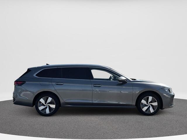 Volkswagen PASSAT Variant 1.5 eHybrid Business | Trekhaak | Navi | ERGO | ACC | A.cam |