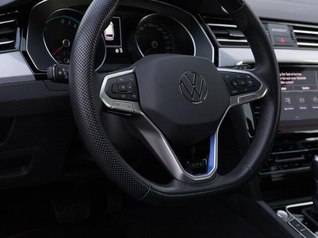 Volkswagen PASSAT 1.4TSI PHEV GTE Business Matrix LED Navi ADCR Camera Top!