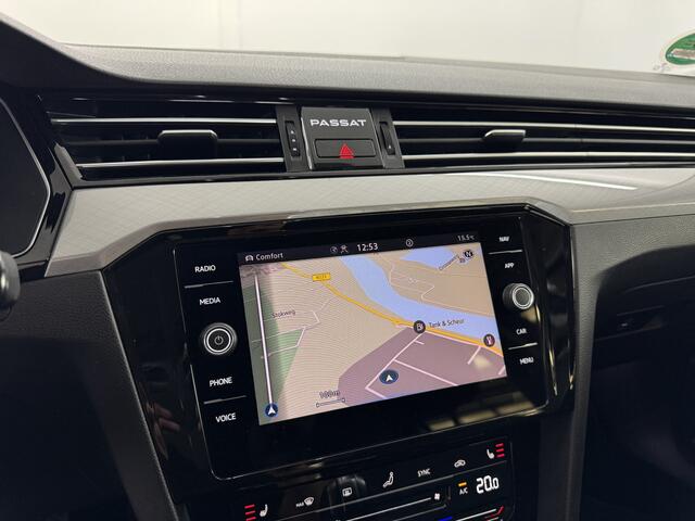 Volkswagen PASSAT Variant 1.4 TSI PHEV GTE / DCC / Camera / Trekhaak