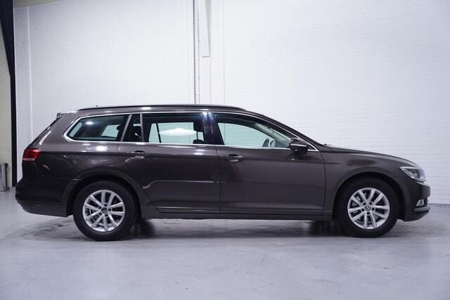 Volkswagen PASSAT Variant 2.0 TDI Comfortline Clima Stoelverwarming Navi Led koplampen Trekhaak