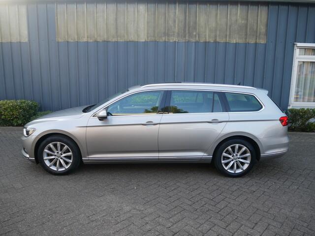 Volkswagen PASSAT 1.4 TSI ACT HIGHLINE **Clima//Navi//Leer//Pan.dak//Lm **