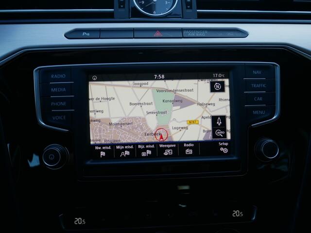 Volkswagen PASSAT 1.4 TSI ACT HIGHLINE **Clima//Navi//Leer//Pan.dak//Lm **