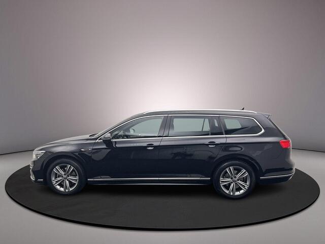 Volkswagen PASSAT Variant R-Line Business 1.5 TSI 150pk DSG Automaat Adaptive cruise control, Naviatie, Achteruitrijcamera, LED matrix koplampen, Stoelverwarming, Parkeersensoren