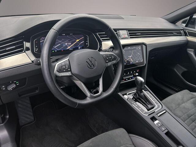 Volkswagen PASSAT Variant R-Line Business 1.5 TSI 150pk DSG Automaat Adaptive cruise control, Naviatie, Achteruitrijcamera, LED matrix koplampen, Stoelverwarming, Parkeersensoren